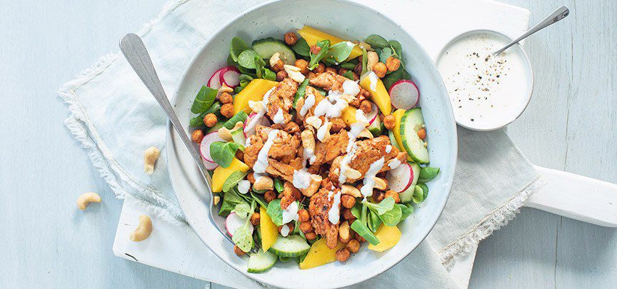 Kip tandoori salade met yoghurt limoen dressing