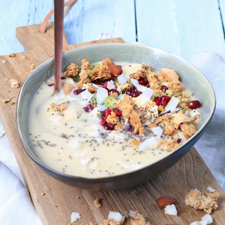 Tropische smoothie bowl