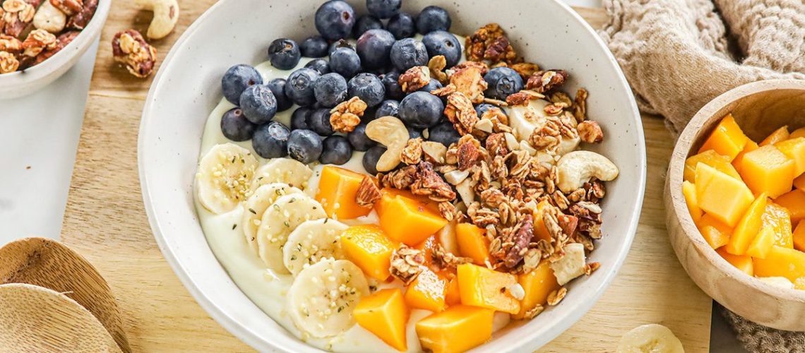 Yoghurt-granola-ontbijt